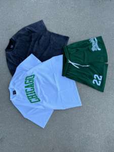 Camiseta Chicago Extra Grande Personalizada con Envío Gratuito, Camiseta de Algodón Orgánico para Hombre, Impresión Serigráfica, Talla Grande, Ropa Urbana, Diseño Gráfico Grande - Product Image 3