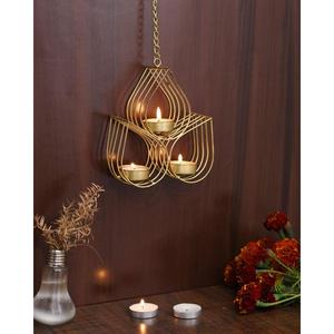 Porte-bougies en métal en forme de larme avec sphères texturées dorées pour la décoration de Noël à la maison - Product Image 3