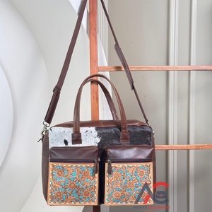 Nuevo 2025, bolso de pañales cruzado de cuero mecanizado a mano personalizado de fábrica para mujer, bolsos de moda para mamá con almacenamiento portátil - Product Image 1