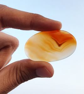 Lavira-Piedra preciosa de ónix rojo con cristal azul natural, diseño único de águila, forma ovalada, cabujón con parte posterior plana, calibrado Suelto - Product Image 3