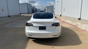 Usado Clean 2023 Tesl-a Modelo 3 Standard Plus Sedan - Product Image 6