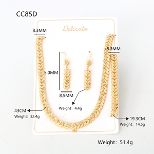 Joyería de Cobre al por Mayor NYH, Juego de <span class=keywords><strong>3</strong></span> Piezas, Chapado en Oro, Cadena con Hojas de Oro Estilo Dubai, Pulsera, Collar y Pendientes Colgantes para Mujer - Product Image 6