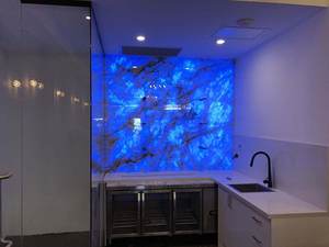 Escaliers en onyx rétroéclairé, marches et contremarches en pierre naturelle, dalles en onyx blanc neige, panneaux en marbre rétroéclairé, design d'intérieur de luxe - Product Image 4