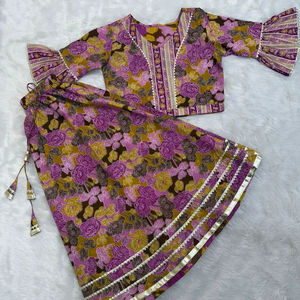 Ropa DE LA India para niños, Lehnga Choli con Dupatta para niñas - Product Image 1