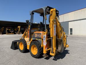 รถตักล้อยางมือสอง ASV 1CX เครื่องยนต์ดีเซล ขับเคลื่อน 4 ล้อ เครื่องยนต์ FPT ระบบไฮดรอลิก Bosch  รับน้ำหนักได้สูง รับประกัน 2 ปี ผลิตในฝรั่งเศส - Product Image 5