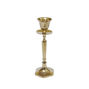 Bougeoir en fonte d'aluminium avec bougeoir décoratif de conception de fantaisie faite à la main de finition antique en laiton pour la décoration intérieure à la maison - Product Image 2