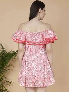 Robe décontractée élégante en coton indien fait à la main pour les femmes pour les fêtes et l'été. - Product Image 4