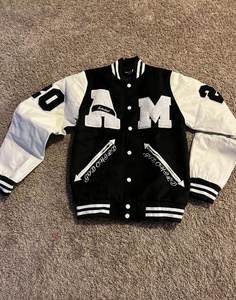 2023 Varsity Jacket pour hommes chenille broderie logo personnalisé étiquettes personnalisées emballage personnalisé Baseball Bomber laine veste - Product Image 5