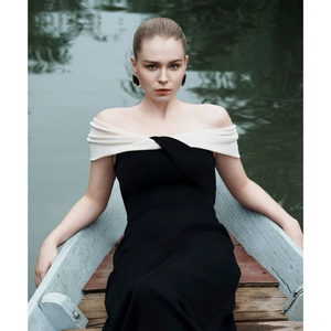 Robe élégante pour femmes la plus vendue LUNA ROBE À ÉPAULES 95% Acétate, 5% Spandex Vêtements en gros pour femmes Logo personnalisé - Product Image 3