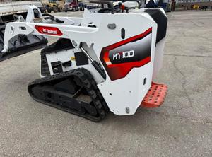 Small <b>Frame</b> Bobcat T450 Skid Steer Loader For Sale <b>Cheap</b> High Maneuverability Compact Track Loader For Narrow Space Operations - Product Image 3