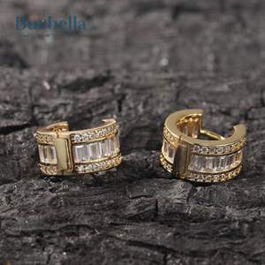 Vente flash : Boucles d'oreilles créoles en argent sterling 925 plaqué argent, serties de diamants de laboratoire glacés, taille ronde et baguette, 14 mm, pour hommes, style hip-hop - Product Image 3