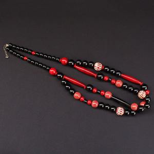 Collar de cuentas de resina de alto pulido de lujo personalizado para mujer último accesorio de moda hecho a mano con perla de la mejor calidad India - Product Image 4