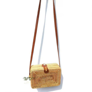 Bolso cuadrado de ratán hecho a mano elegante y moderno 2025 para mujer estilo Vintage minimalista, perfecto para trajes elegantes de primavera - Product Image 3