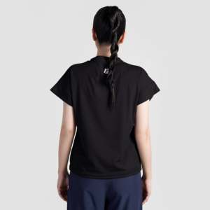 T-shirt Evo Pro (noir) pour le yoga et l'entraînement - Product Image 2
