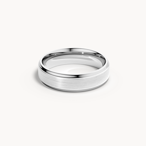แหวนแต่งงานคู่ฝังเพชรและมุกชุบทอง - Product Image 1