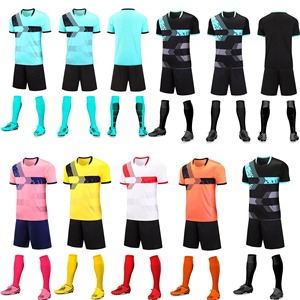 ชุดเครื่องแบบทีมฟุตบอลเต็มตัวสำหรับผู้ใหญ่และเด็กชุดแข่งขันแบบ DIY ชุดเล่นฟุตบอลแบบปรับแต่งได้ - Product Image 1