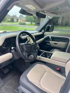 Land Rover Defender 130 SE 2024 Usado en Buen Estado - Product Image 3