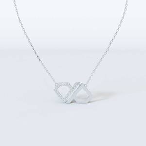 Collier en or blanc massif 10 carats pour femmes certifié GIA & IGI pour bijoux de mariage et d'anniversaire - Product Image 2