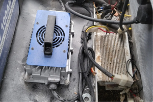 LISTO PARA CONDUCIR - USADO, VOLANTE A LA IZQUIERDA |   Volante a la derecha |   Carrito de Golf Estilo A C G HUMMER H3 - Product Image 5