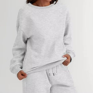 Conjunto de dos piezas de chándal con diseño de hombros caídos de alta calidad para mujer, ropa de calle personalizada, patrón sólido para invierno, venta al por mayor - Product Image 1