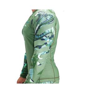 Camiseta de Compresión para Hombre de Alta Calidad, Tejida, Transpirable, de Secado Rápido, para Entrenamiento en el Gimnasio, Ligera, Corte Ajustado, de BRANDSOON INDS - Product Image 4