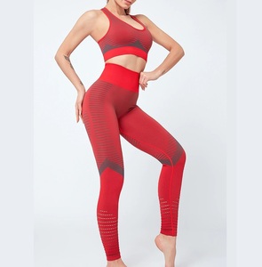 Nouvel arrivage Ensemble de yoga sans couture Impression sublimée Vêtements de sport élégants Soutien-gorge et leggings de gymnastique taille haute Costume de yoga d'été respirant - Product Image 2