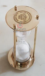 Sablier artisanal antique, sablier vintage en forme de bateau, cadeau de collection, sablier en laiton avec sable rose, décoration pour la maison et le bureau - Product Image 3