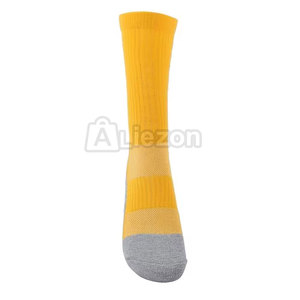 Chaussettes de sport fabriquées en usine Chaussettes de sport personnalisées Chaussettes de sport en coton pour hommes - Product Image 5
