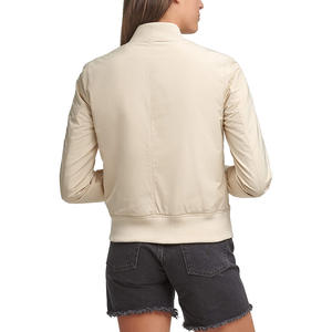 Chaqueta de exterior de carcasa blanda para mujer con logotipo personalizado Fabricante OEM Transpirable con cremallera Repelente al agua Suministro de etiqueta privada - Product Image 6