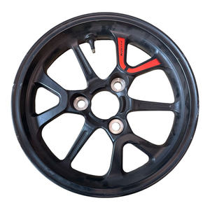 Roue avant d'origine Yamaha TRICITY 300, jante et moyeu en alliage pour motos neuves et d'occasion, emballées - Product Image 1