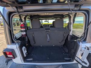 Jeep Wrangler Sport 4x4 2020 d'occasion propre, boîte manuelle 6 vitesses - Product Image 5