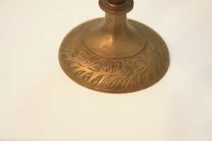 Florero de aluminio en acabado de metal dorado, perfecto para centros de mesa de boda elegantes y Decoración elegante del hogar - Product Image 2