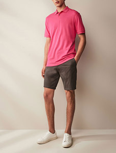 Vente en gros de polos en piqué rose vif réguliers à manches courtes de qualité exportée - Product Image 2