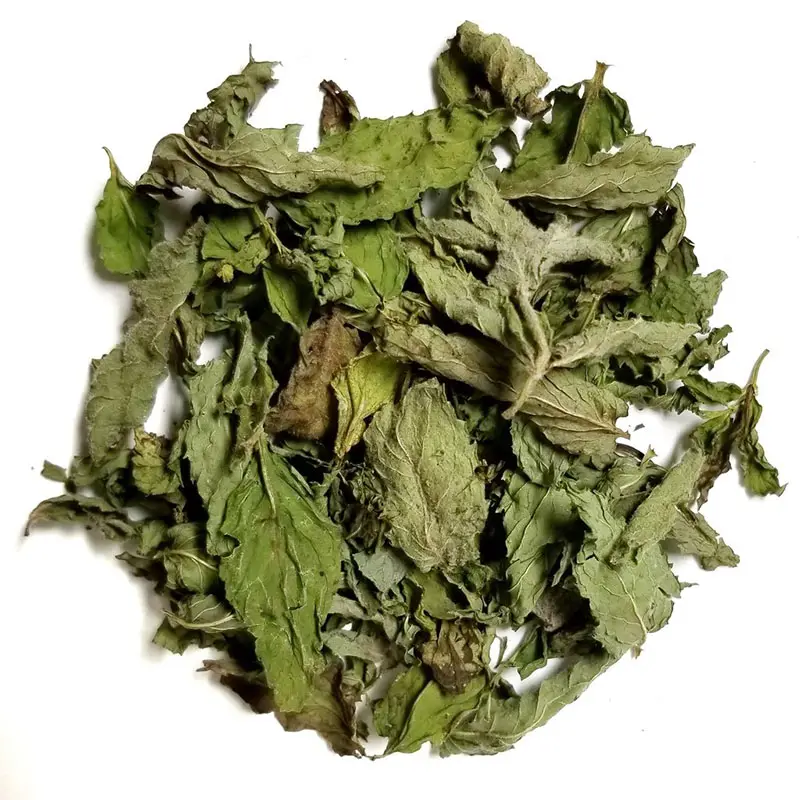 Высушенные листья мяты используются для приготовления чая для очистки организма