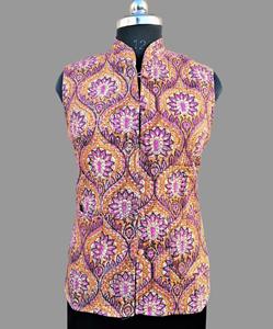 Chaqueta acolchada de algodón floral Chaleco de estilo bohemio con estampado de bloques con lazo frontal Sin mangas Regalo de dama de honor de invierno - Product Image 1