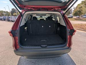 Toyota Grand Highlander Hybrid XLE 2024, SUV/Crossover de Tracción Delantera y Transmisión Variable - Product Image 6