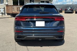 Audi Q8 quattro Prestige 55 TFSI 2023 en excellent état - Product Image 3
