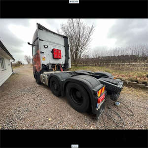 Camión Tractor de Servicio Pesado para Logística, 6x4, Cabina con Cama, Diésel, Camión de Carga para Carretera - Product Image 5