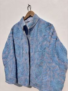Veste indienne à broderie Suzani faite à la main en gros Veste courte en coton Suzani pour femmes Taille libre Manteau Suzani personnalisable - Product Image 3