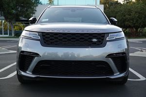 รถยนต์ Range Rover Velar SVAutobiography Dynamic Edition ปี 2020 สภาพดีเยี่ยม เครื่องยนต์ V8 ซูเปอร์ชาร์จ 550 แรงม้า ระบบขับเคลื่อนสี่ล้อ (AWD)  ใช้งานน้อย  ถือครองในแคลิฟอร์เนีย - Product Image 2