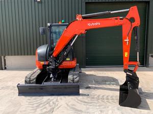 Excavadora compacta Kubota con engranajes esenciales y componentes de bomba para construcción y paisajismo, de confianza, utilizada para la excavadora compacta Kubota - Product Image 2