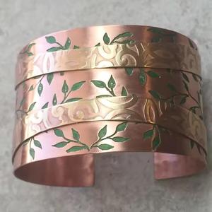 Finition mate Chine Sculpture moderne Bracelets en métal Look élégant - Product Image 4