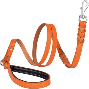 Laisse de chien en cuir de 6 pieds avec 2 poignées poignée de circulation rembourrée pour un contrôle supplémentaire laisses de chien en cuir - Product Image 1