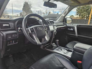 Voiture d'occasion abordable Toyota 4Runner Limited 2017 conduite à gauche - Product Image 2
