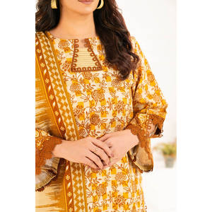 Ensembles modestes Khaddar K-52087 – Ensemble imprimé 3 pièces avec dupatta, comprenant haut, bas et couvre-chausson - Product Image 3