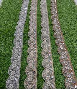 Cuentas Bordadas con Patrón Floral Ecológicas de Alto Brillo para Vestidos, Bolsos y Zapatos - Venta al por Mayor - Product Image 5