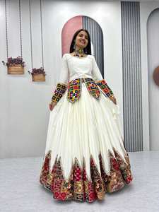 LANCEMENT DU NOUVEAU DESIGNER PARTY LEHENGA CHOLI TISSU PUR COTON avec GAMATHI WORK INNER MICRO COTTON REVERSIBLE - Product Image 4