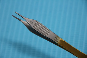 คีมจับเนื้อเยื่อแบบแมนนวล Adson พร้อมหัวทังสเตนคาร์ไบด์ คีมผ่าตัดแบบไม่ลื่นไถล  เครื่องมือผ่าตัดทางทันตกรรม TC - Product Image 2