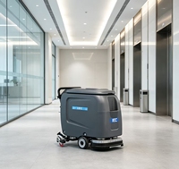 Autolaveuse commerciale autotractée X55D avec réservoirs d'eau propre 55L et d'eau sale 60L, largeur de balayage 550mm
