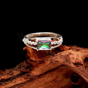 Anillo de Plata de Ley 925 con corte octogonal de topacio místico creado en laboratorio, banda de diseño romántico para compromiso de boda o fiesta de mujer - Product Image 3